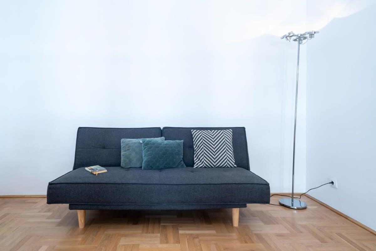 בודפשט Lovely Downtown Apartment Close To The Basilica מראה חיצוני תמונה