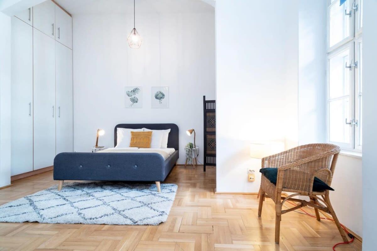 בודפשט Lovely Downtown Apartment Close To The Basilica מראה חיצוני תמונה