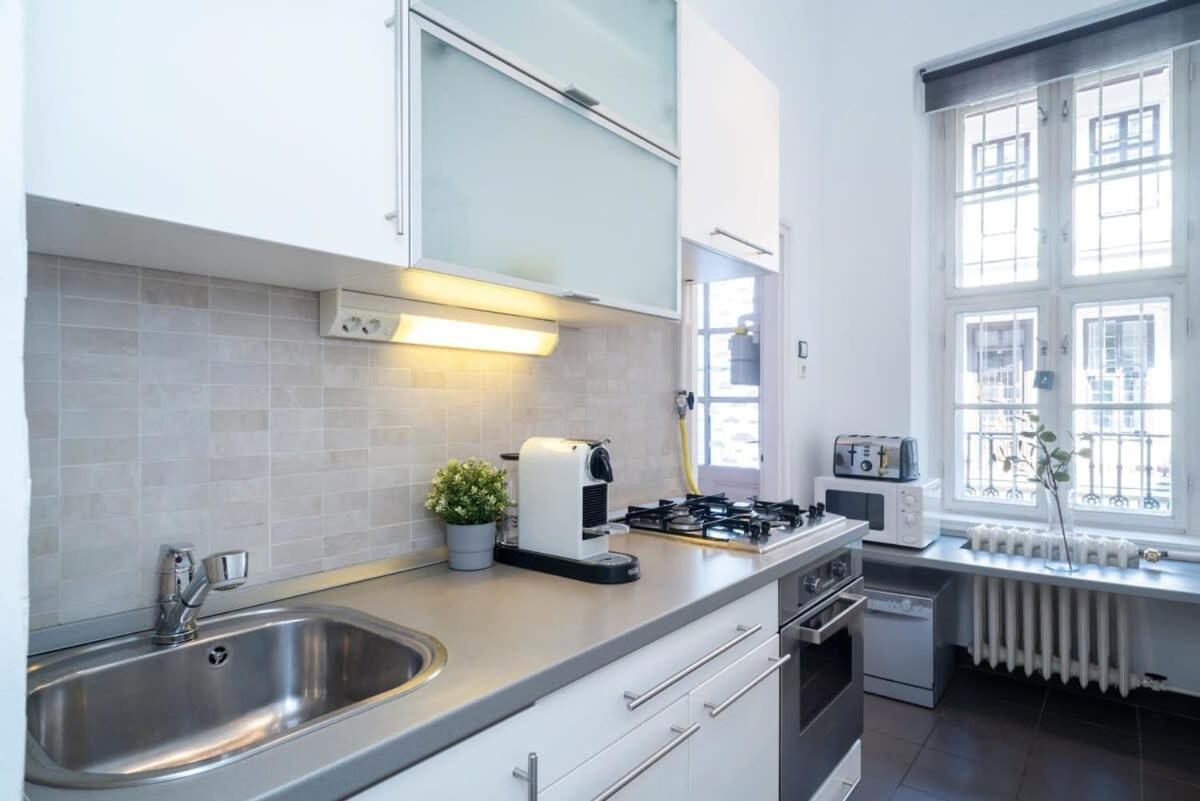 בודפשט Lovely Downtown Apartment Close To The Basilica מראה חיצוני תמונה